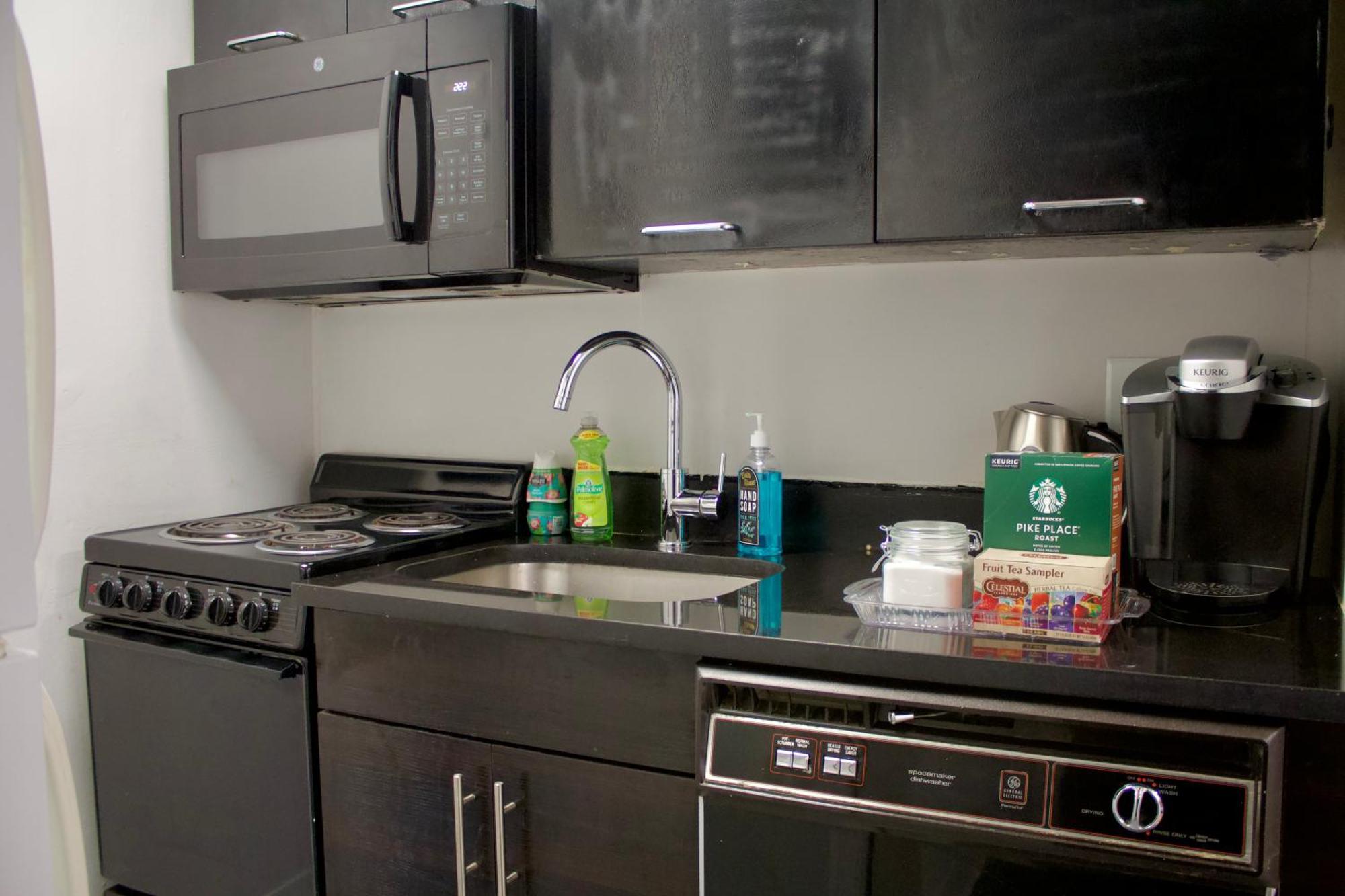 Aparthotel One Block Away From Times Square!
