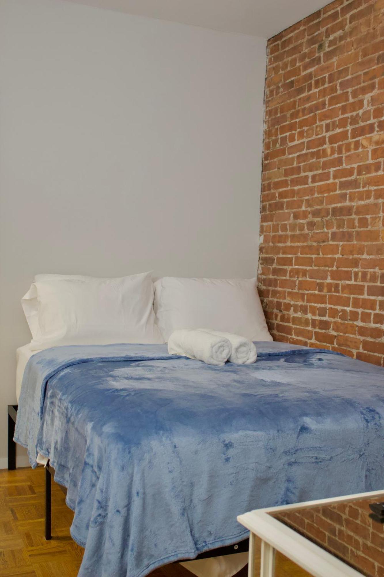 Aparthotel One Block Away From Times Square! *